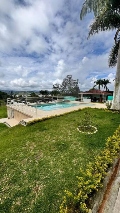 Finca Con Vistas Al Lago Calima Villa Exterior foto