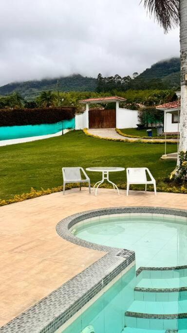 Finca Con Vistas Al Lago Calima Villa Exterior foto