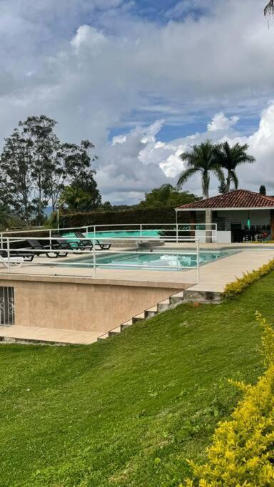 Finca Con Vistas Al Lago Calima Villa Exterior foto